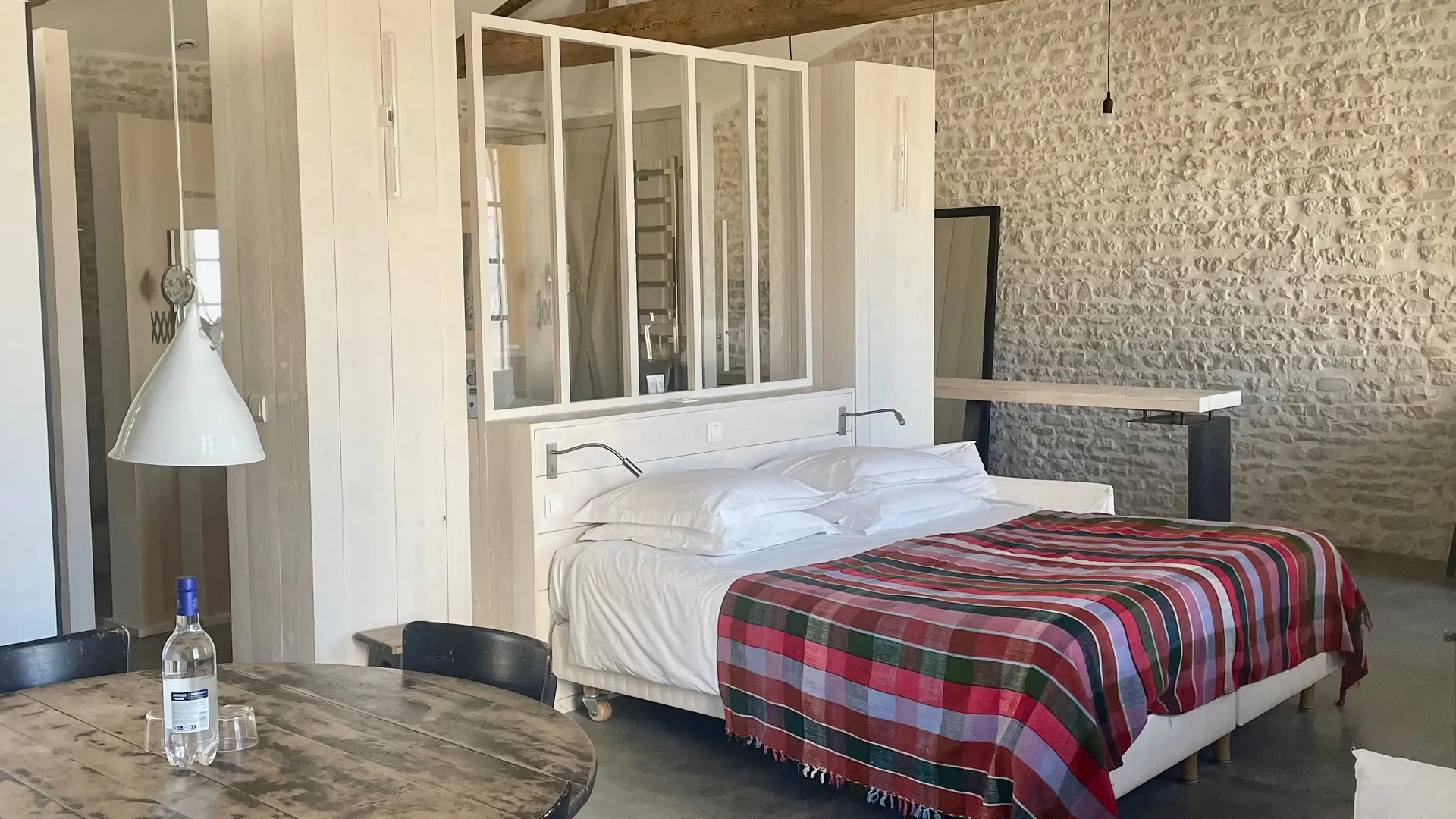 loft de la tour très grande chambre avec kitchenette et dortoir raffinée