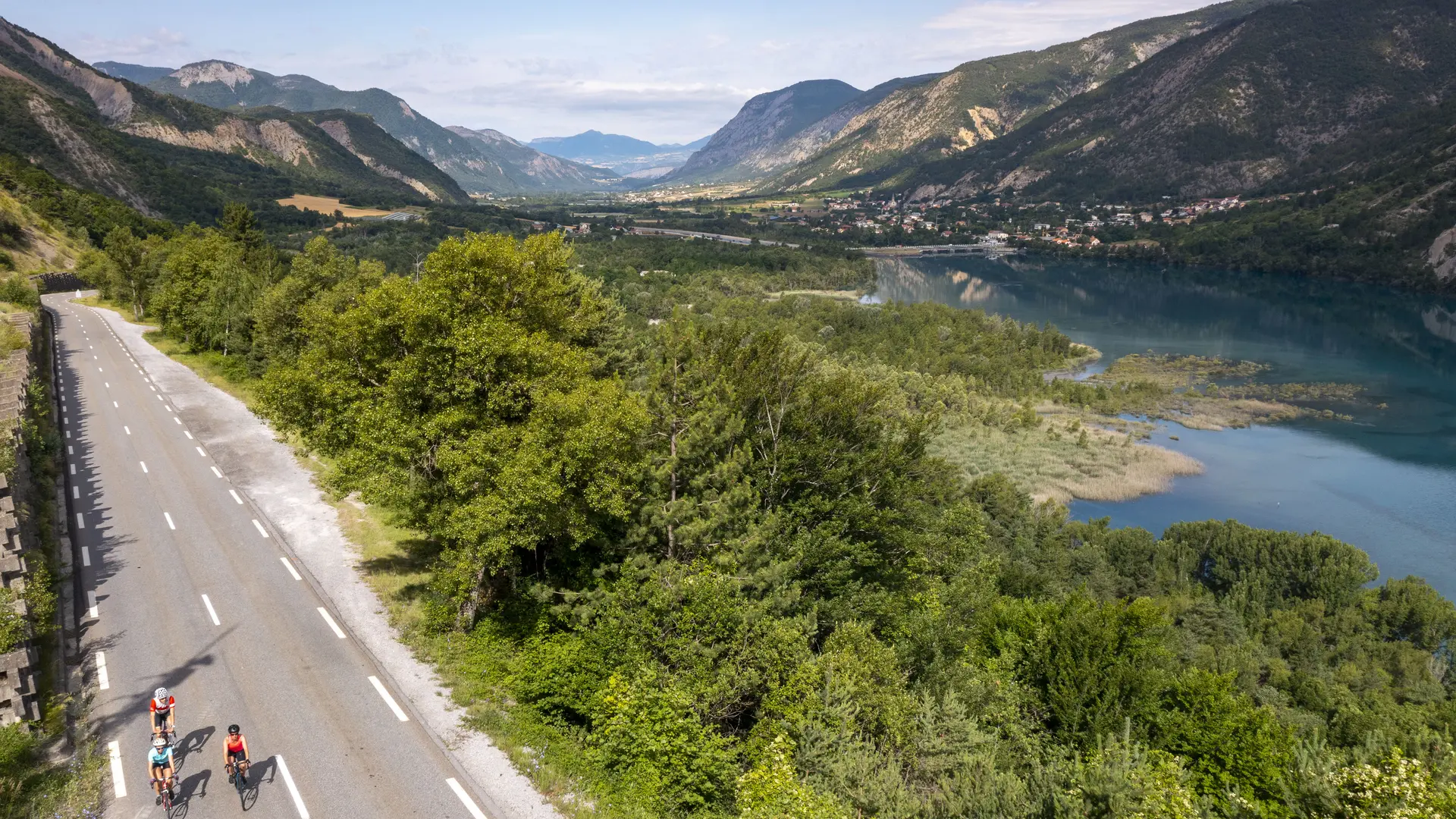 Lac de Serre-Ponçon ©Thibaut VERGOZ