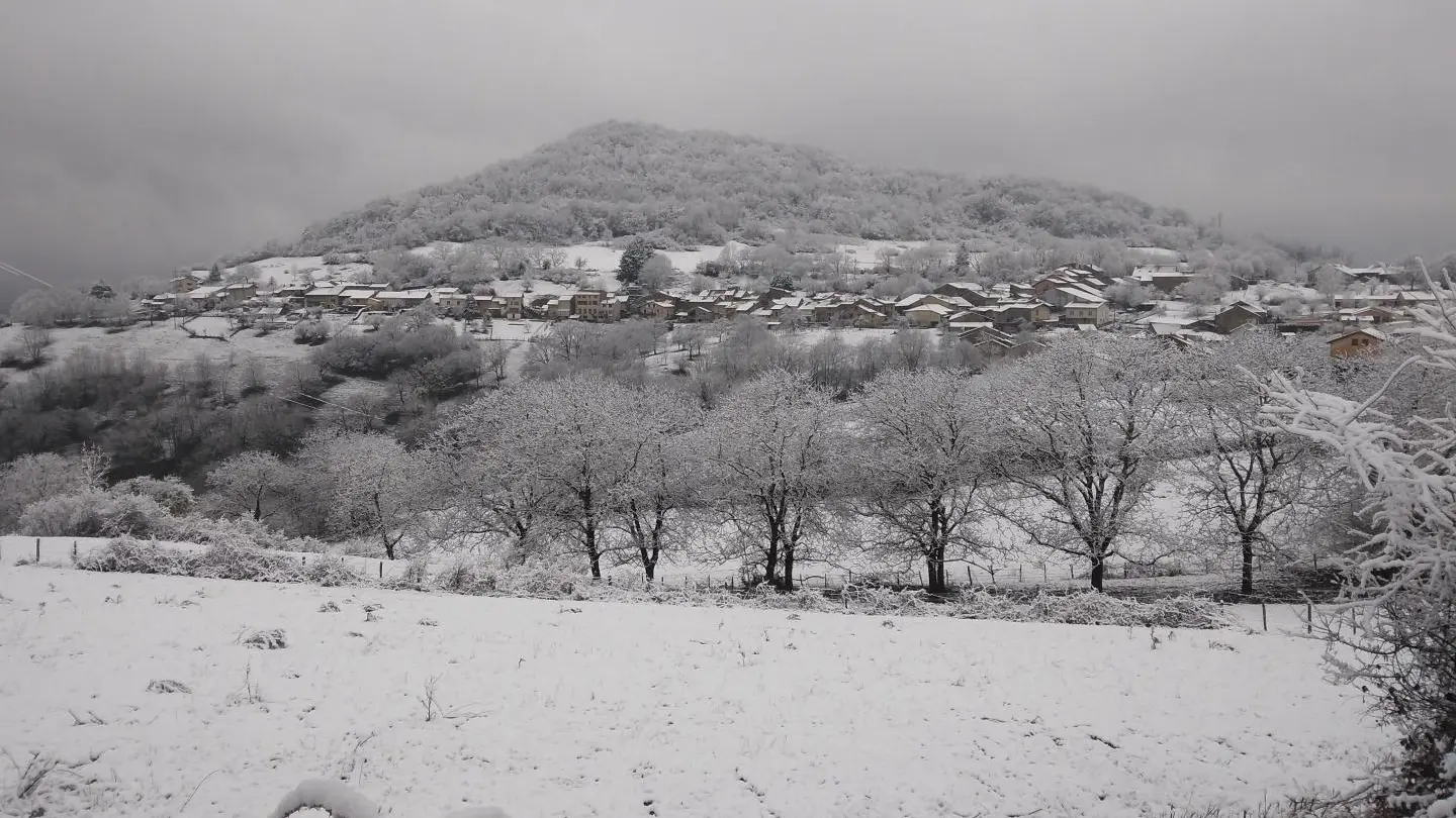 Le village sous la neige. Copyright Pascal Voglimacci