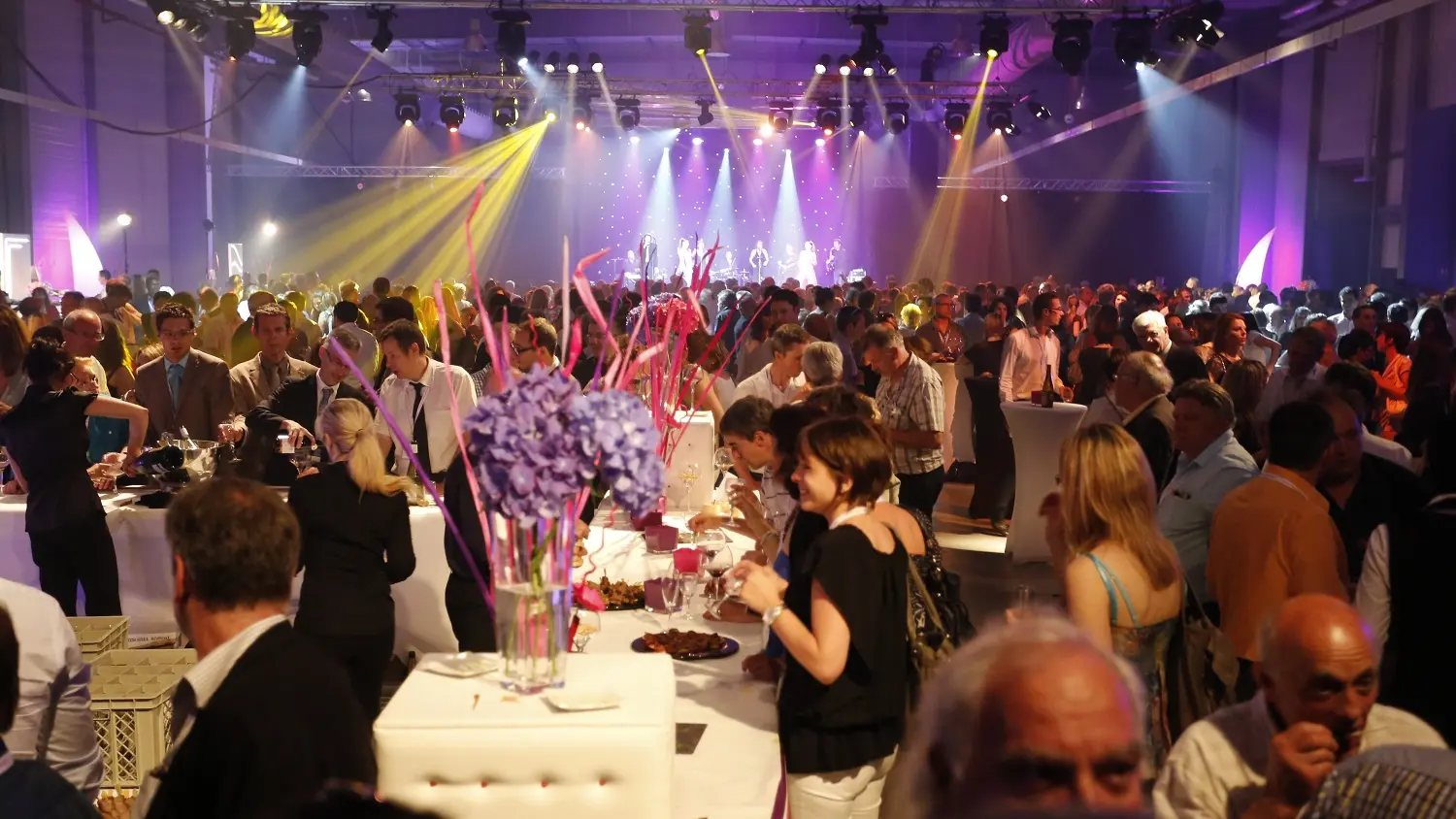 agenceevenementielleaixlesbainsrivieradesalpespoissondavril