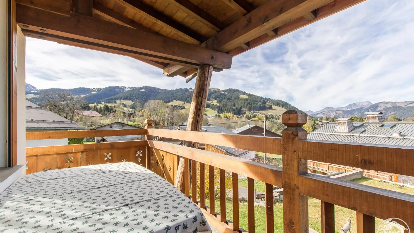 Vu depuis le balcon-terrasse, Face sud ouest.