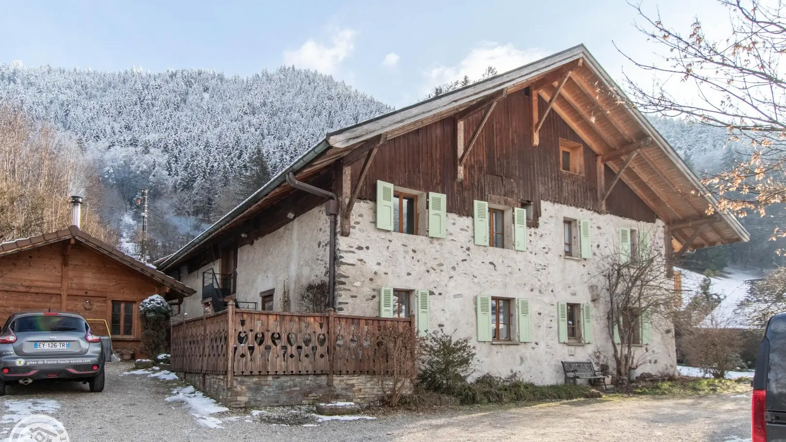 Stationnement possible devant la maison