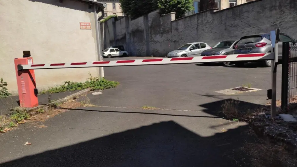 Entrée sécurisée au garage