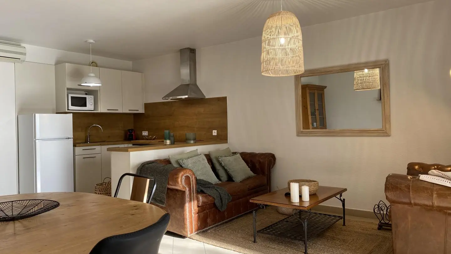 Vue d'ensemble du salon