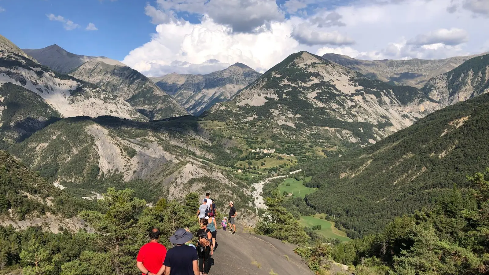 Balade sur les marnes noires de Gaudichart