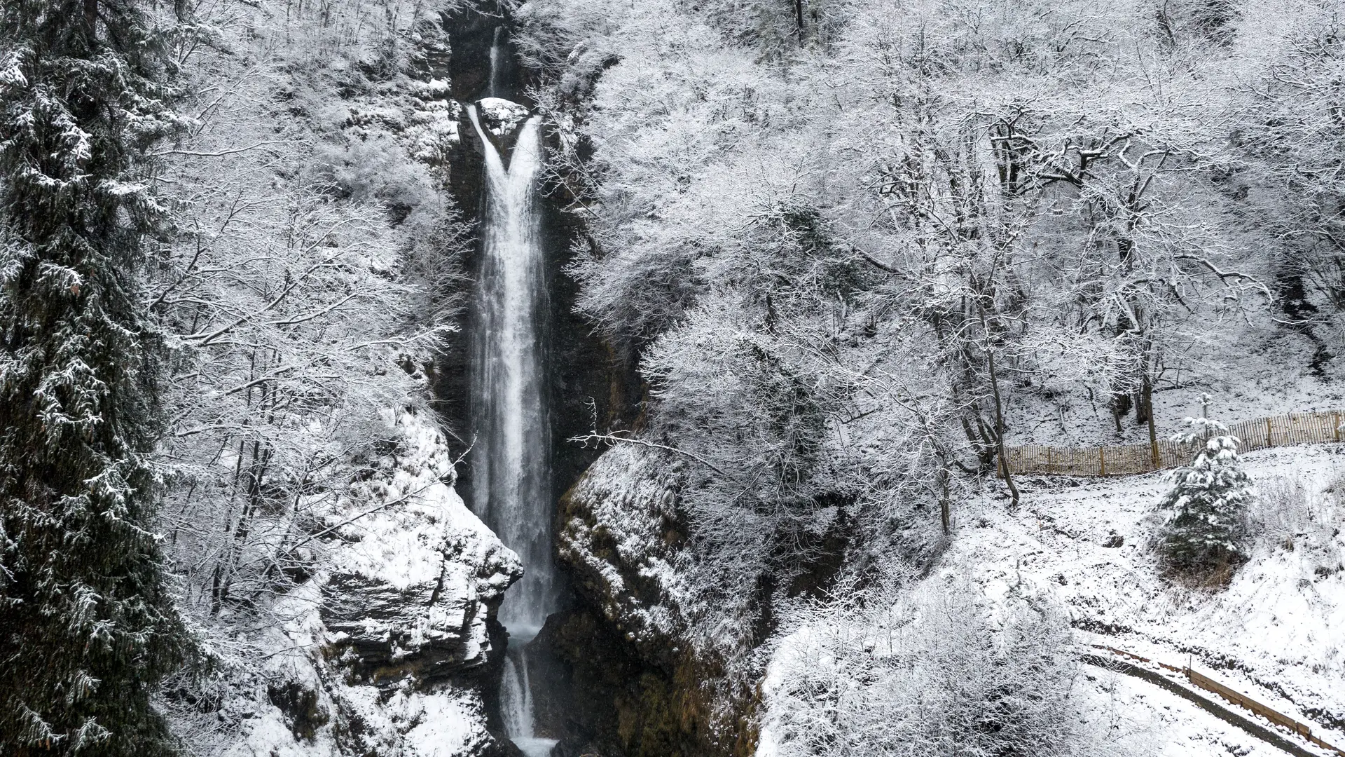 La Cascade de Chedde en hiver