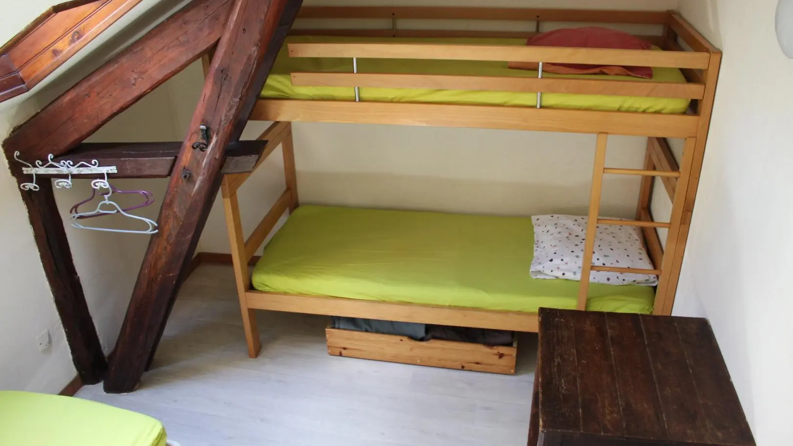 Gîte d'Etape/Groupe La Rouguière - Chambre n°1 - Saint-Martin-Vésubie - Gîtes de France Alpes-Maritimes