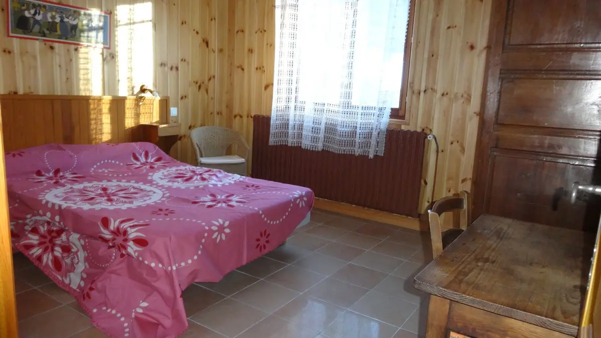 Chambre 2  Meublé Monjanel La Marrons Chaillol