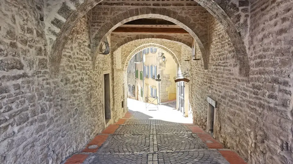 Porche de la rue Gambetta