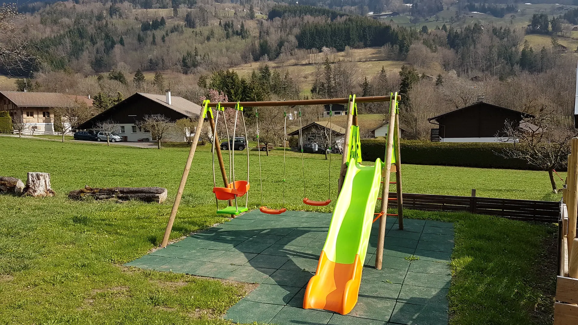 Balançoire - Chalet Iris - Thônes, Haute-Savoie