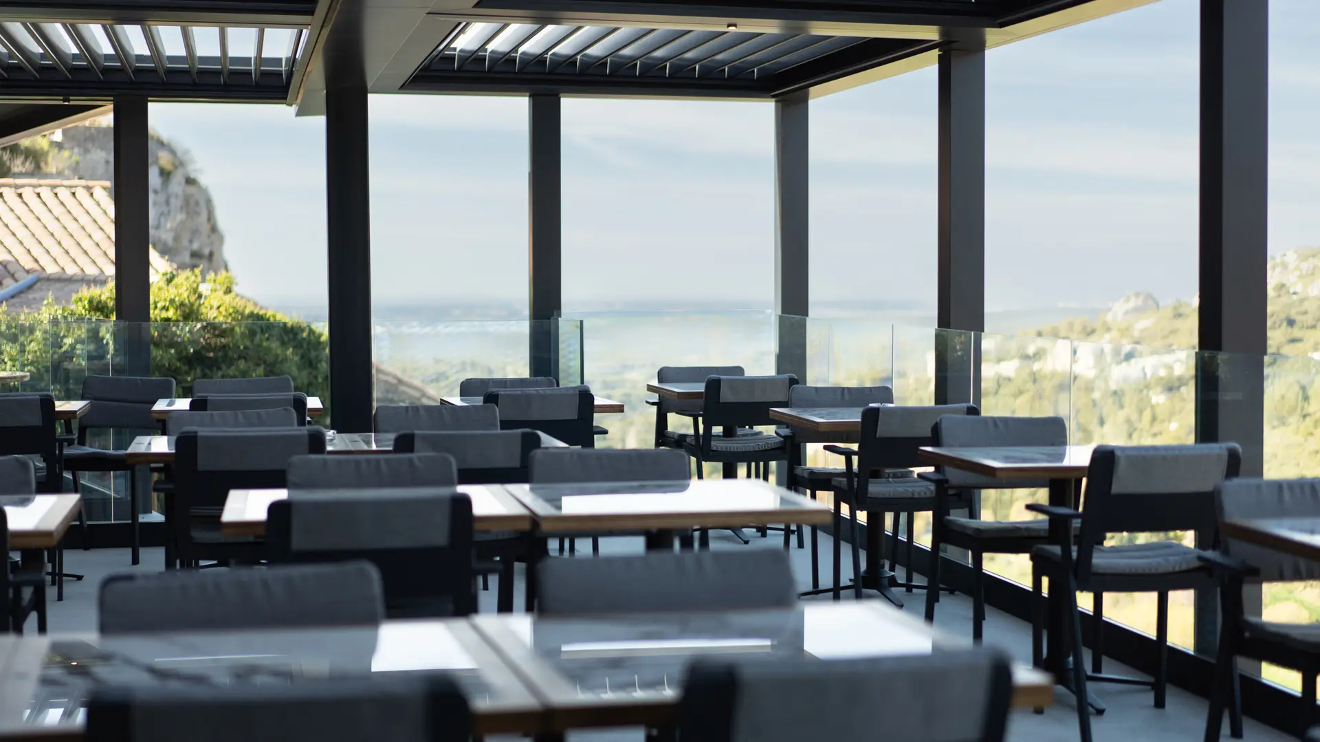 salle du restaurant avec vue pa,oramique