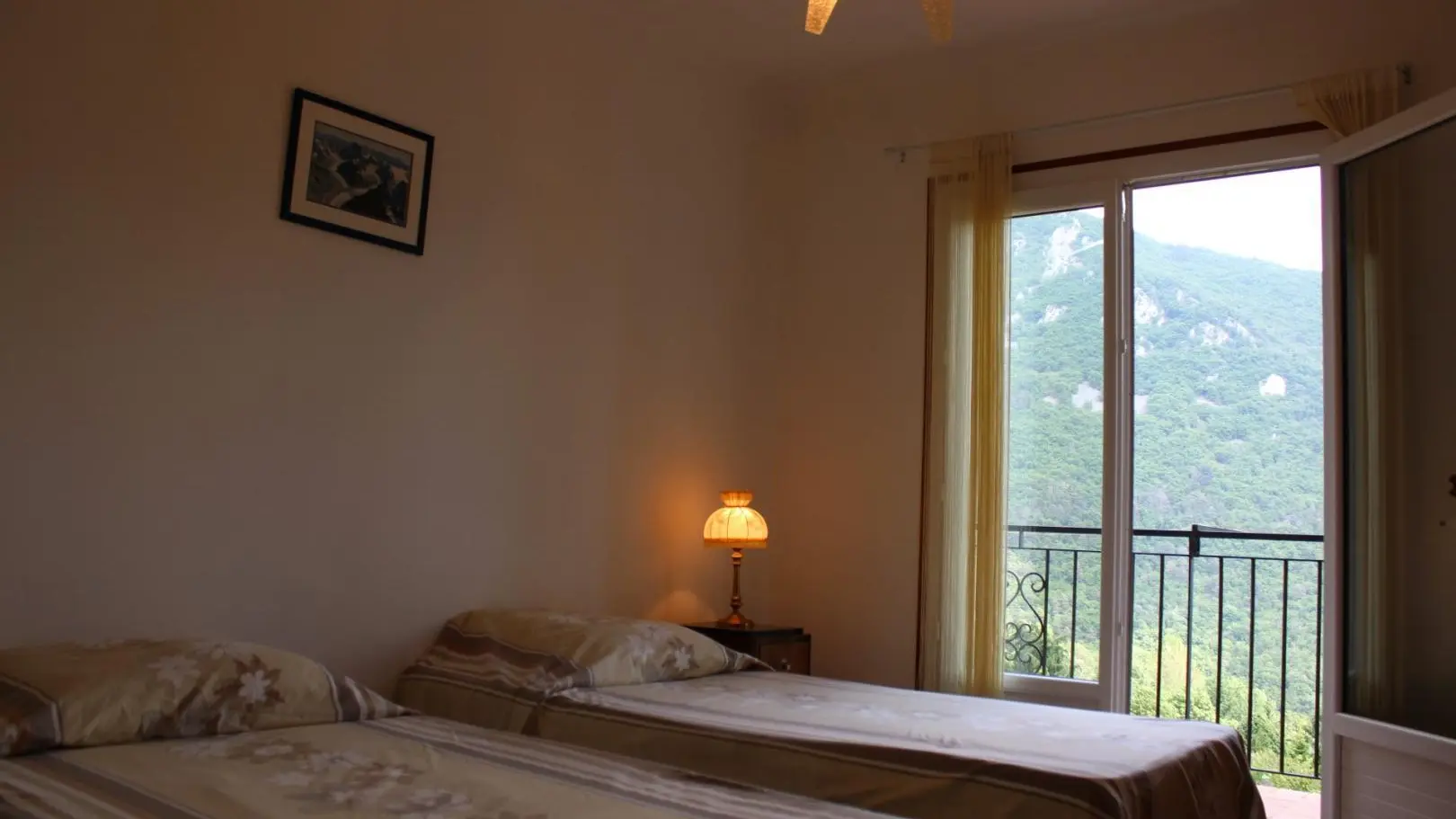 Gîte du Colombier-Lits jumeaux-Belvédère-Gîtes de France des Alpes-Maritimes