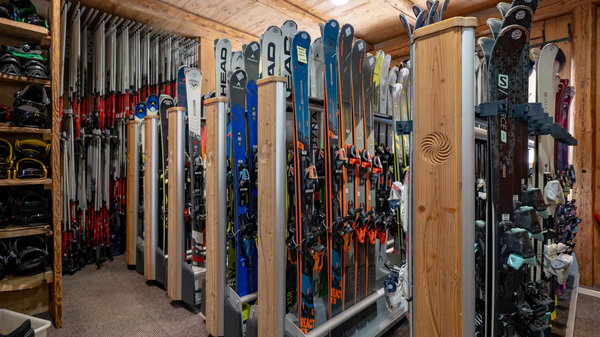 Présentoirs skis