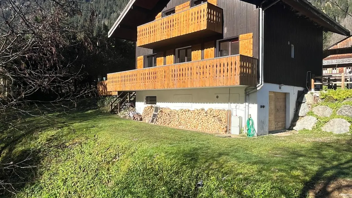 Chalet extérieur en été