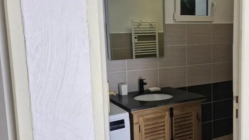Salle d'eau - Petite Maison d'Amis - La Gaude - Gîtes de France Alpes-Maritimes