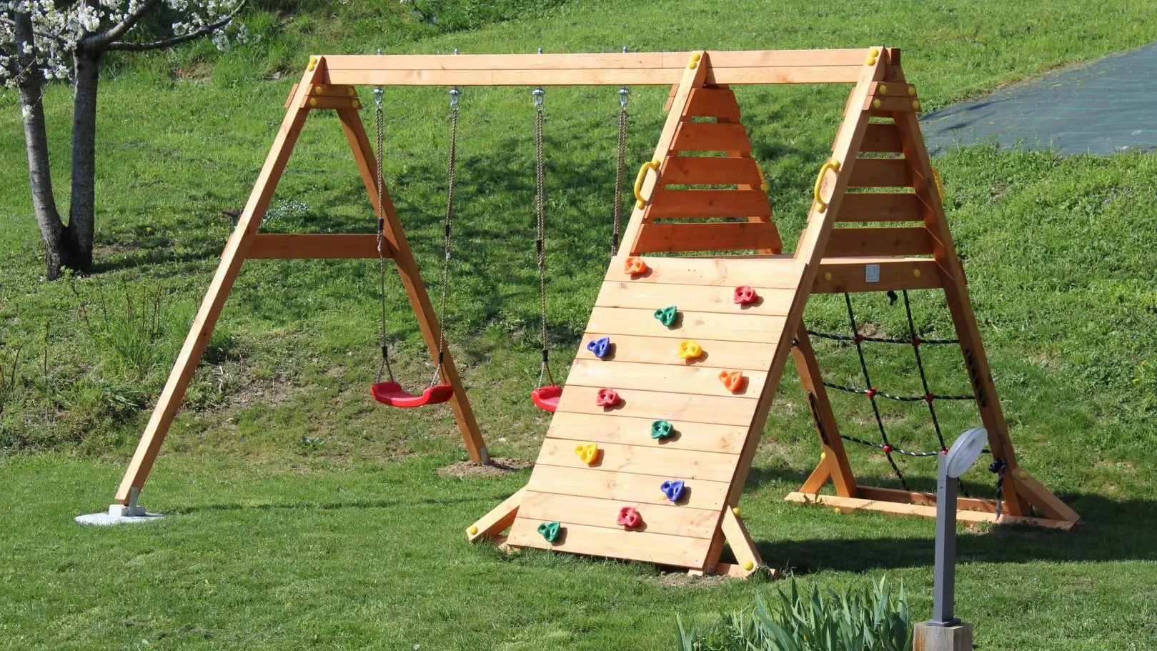 Espace jeux extérieur.