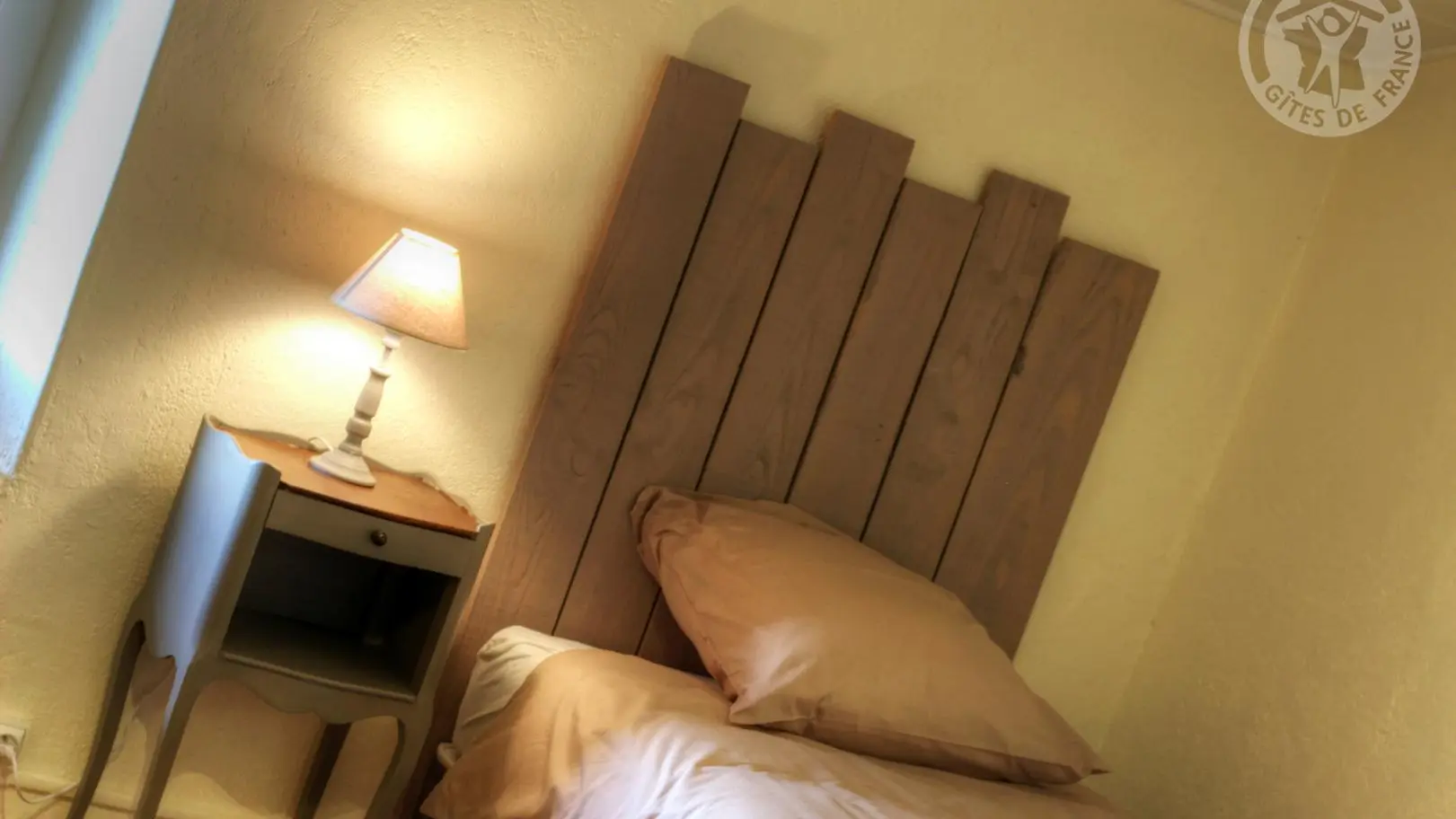 Chambre 5 (2 lit 90)