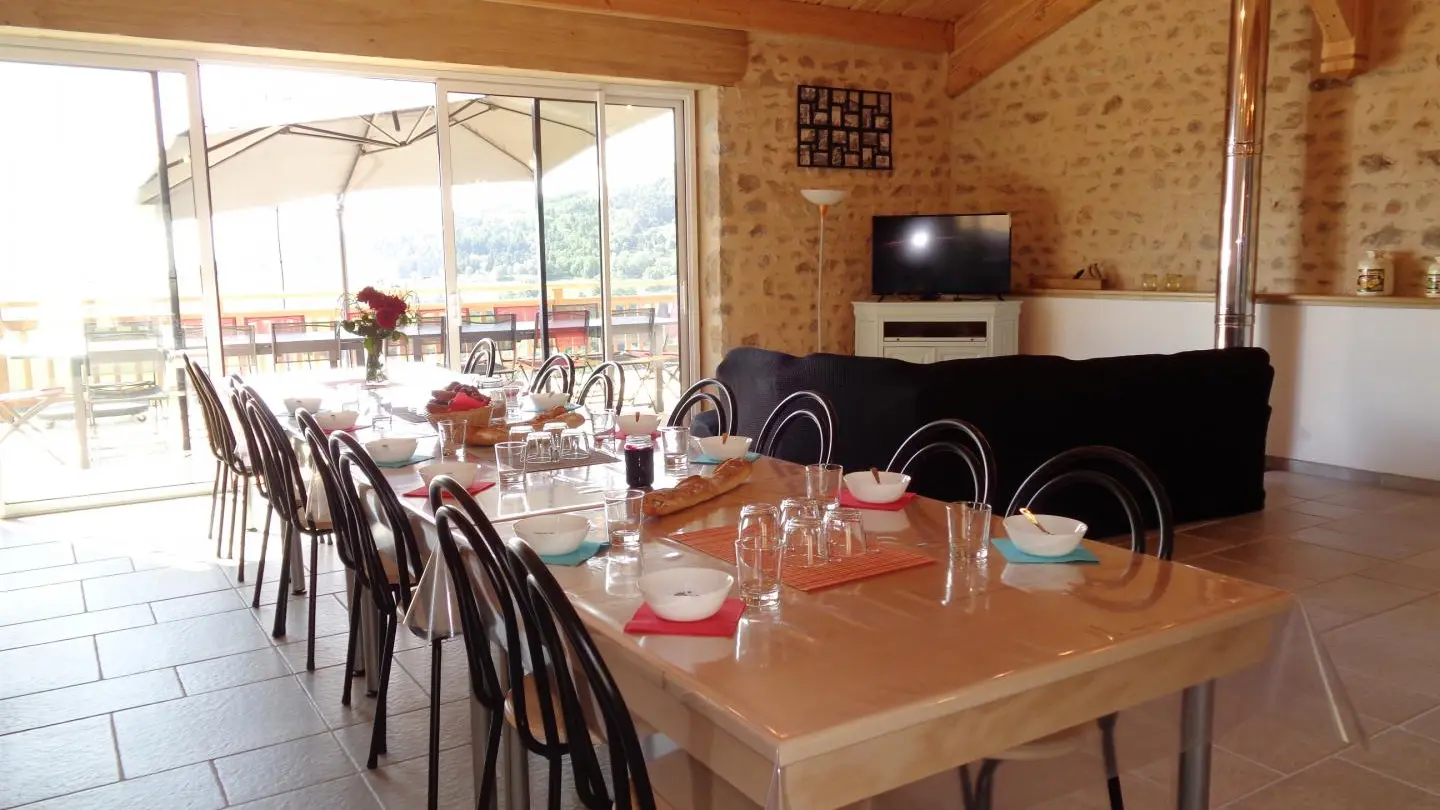 Grand pièce à vivre : + de 65 m²