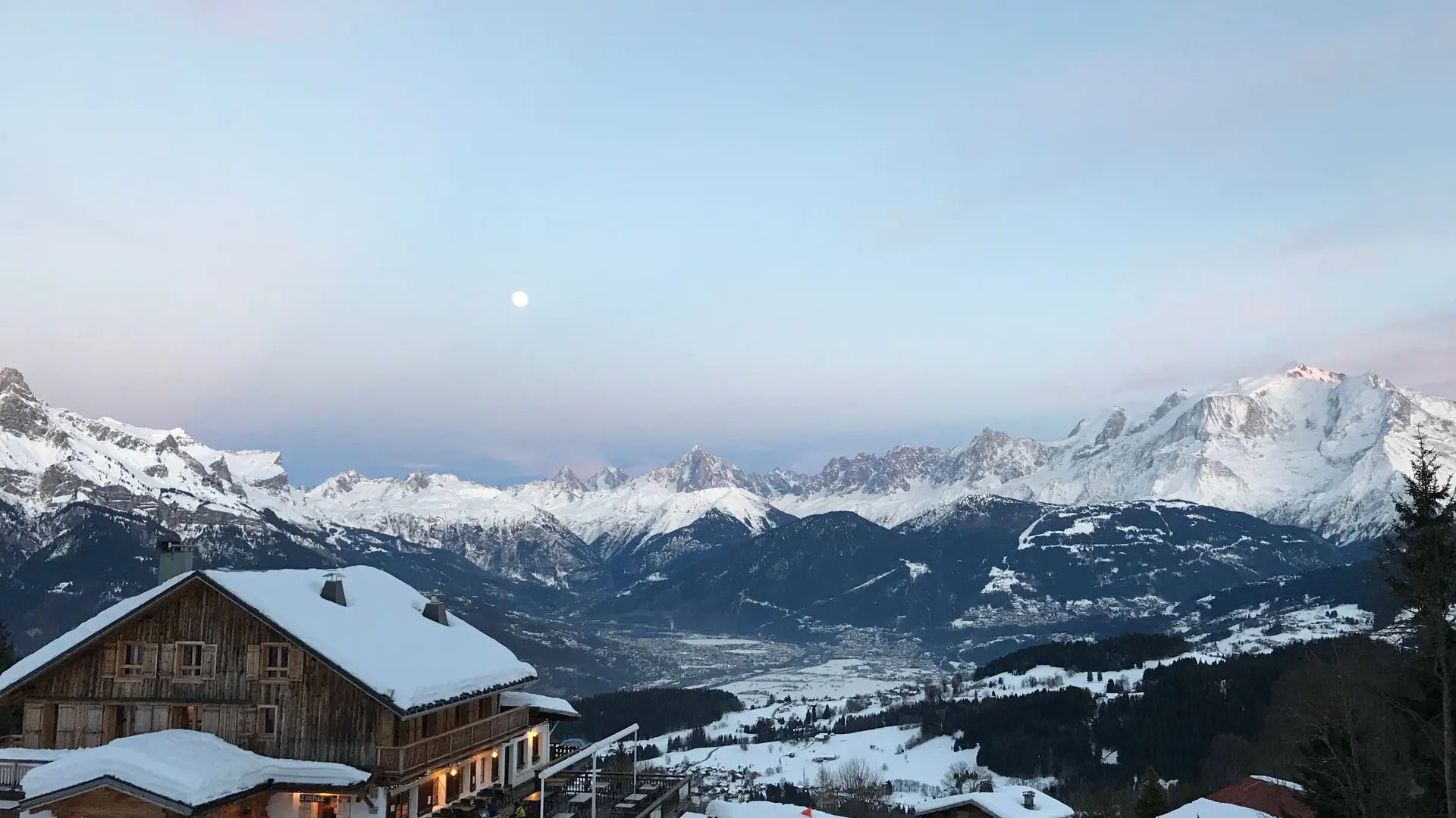 Le chalet le refuge en hiver