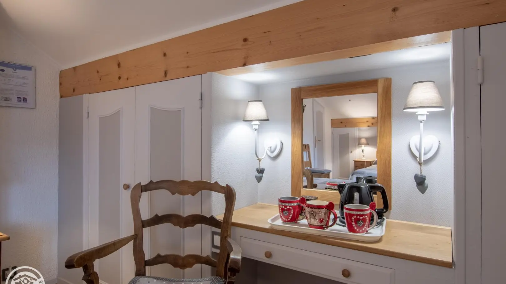 Coin détente avec plateau de convivialité.