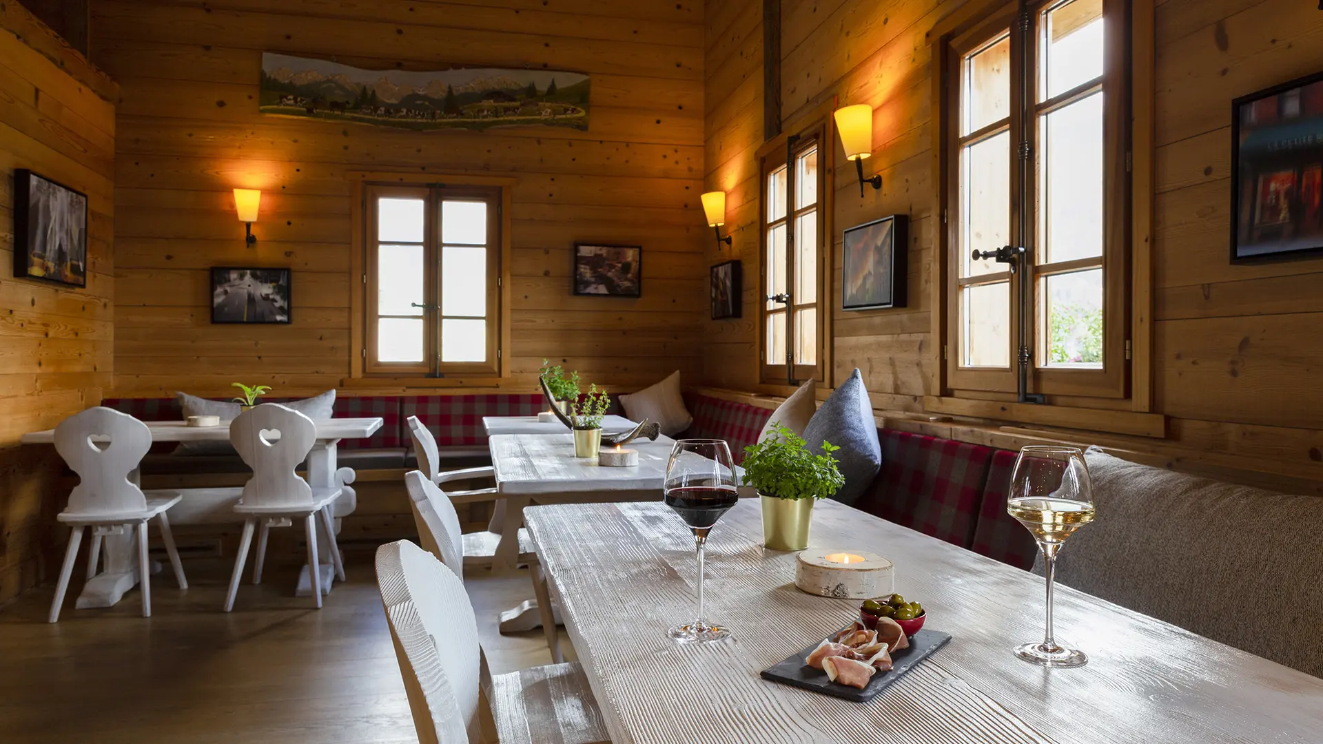 Salle ambiance chalet montagne