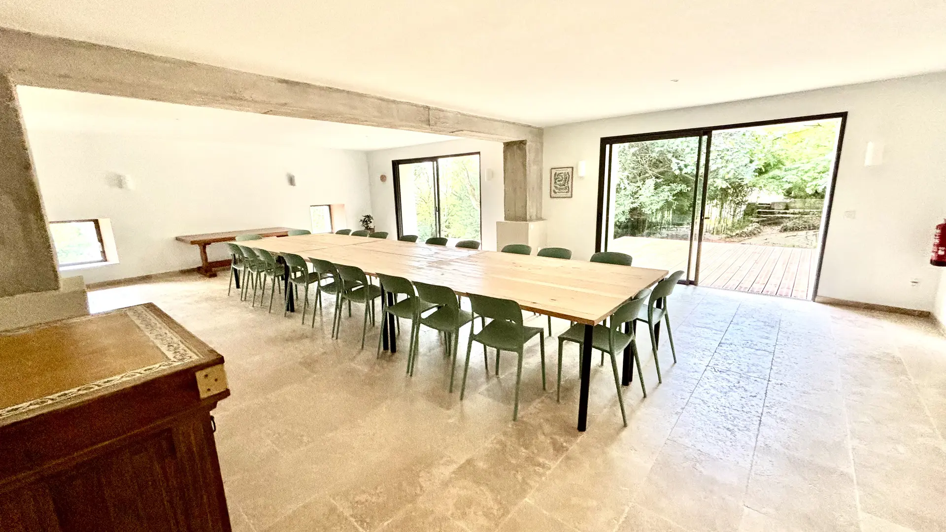 Espaces disponibles pour les groupes - salle de repas groupe