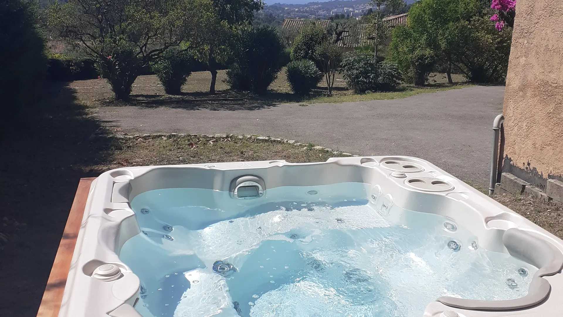 Jacuzzi Villa les Seringas à Mougins