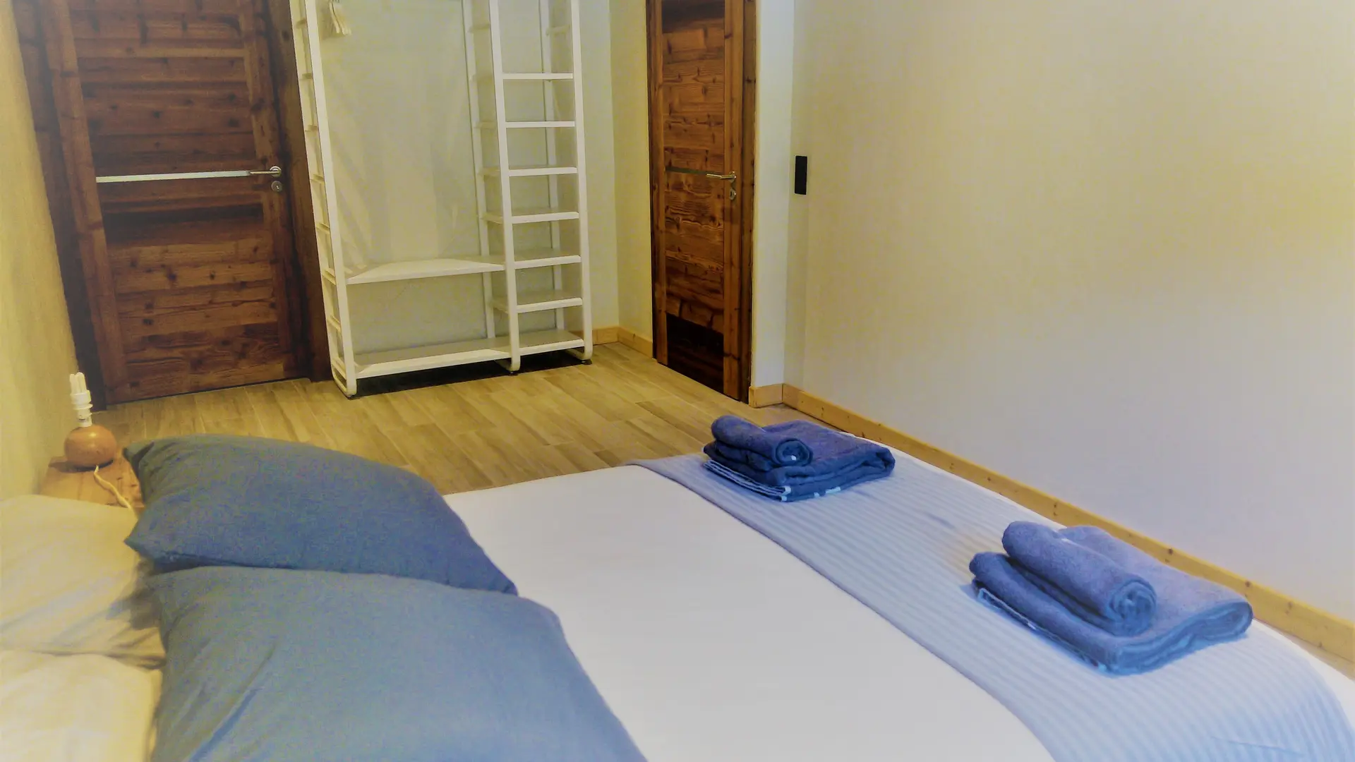 Chambre lit double - Les Picaillons - La Chalet - Les Villards-sur-Thônes, Haute-Savoie