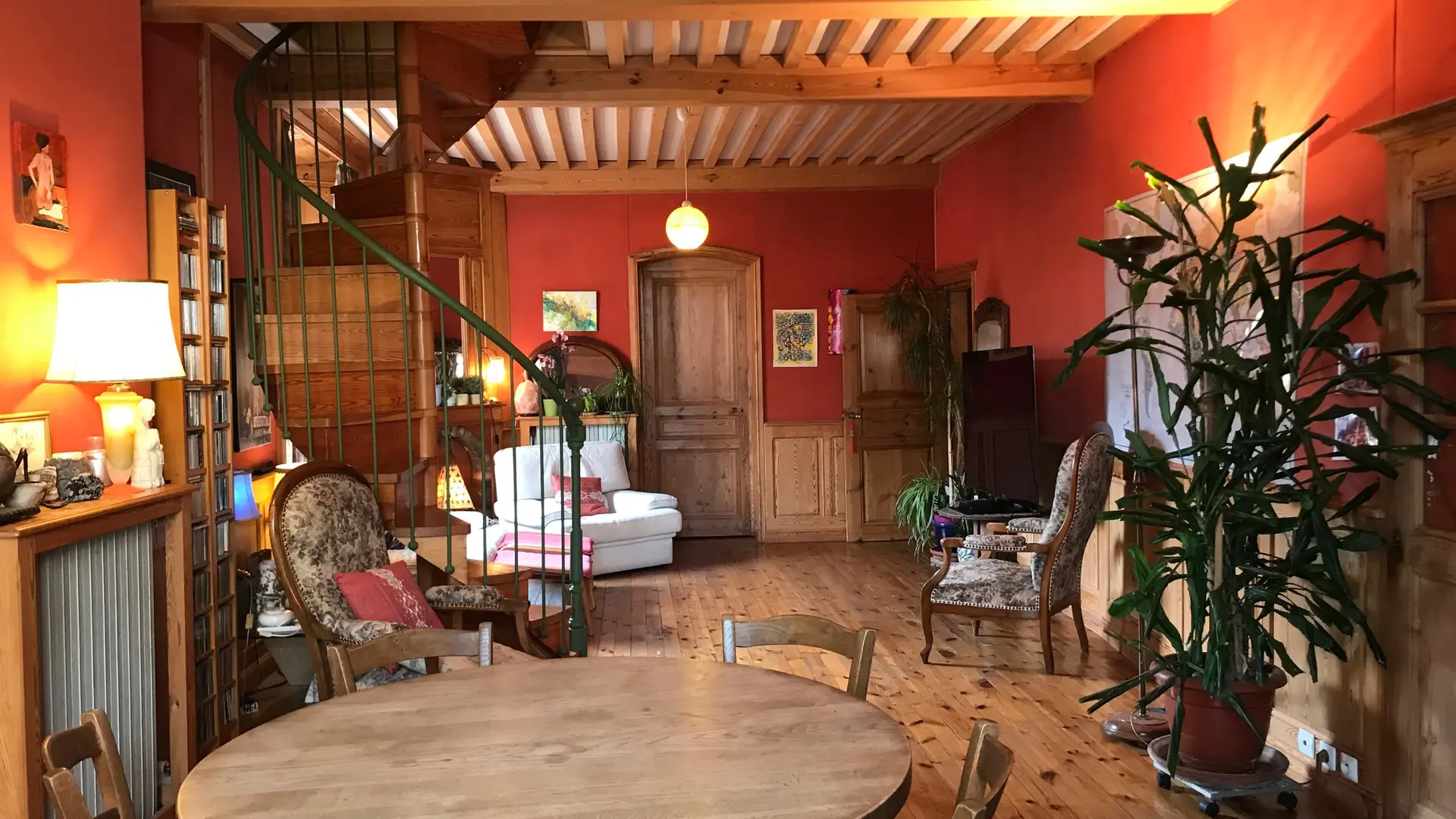 La maison de PatYanne - Chambre d'hôtes à St Bonnet-le-Château