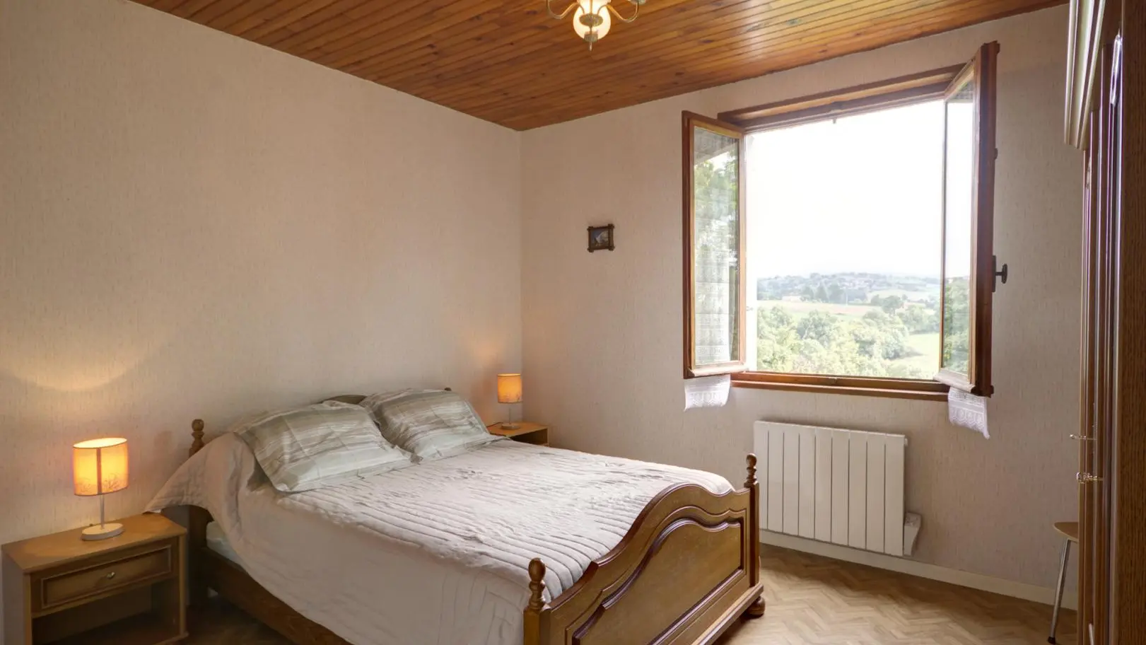 Chambre 2 avec 1 lit 140
