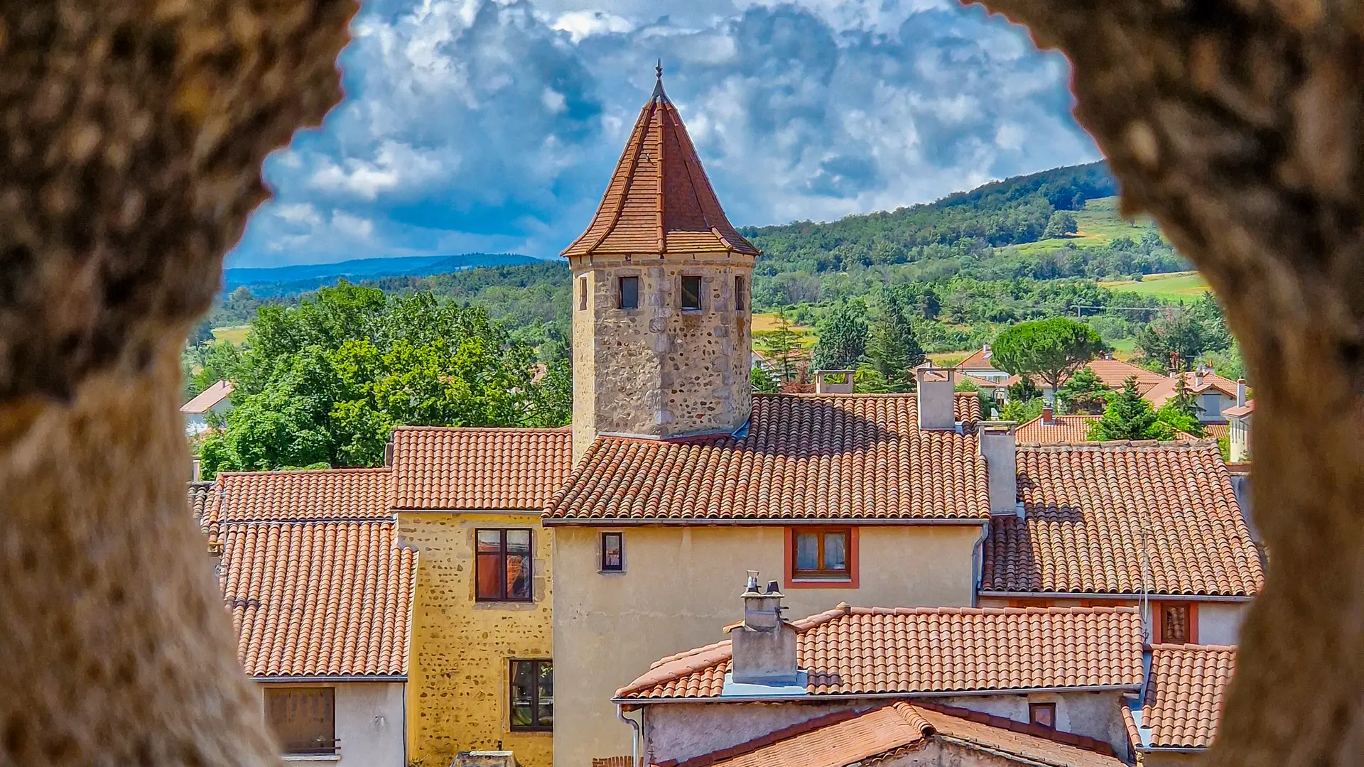Champdieu, village de caractère