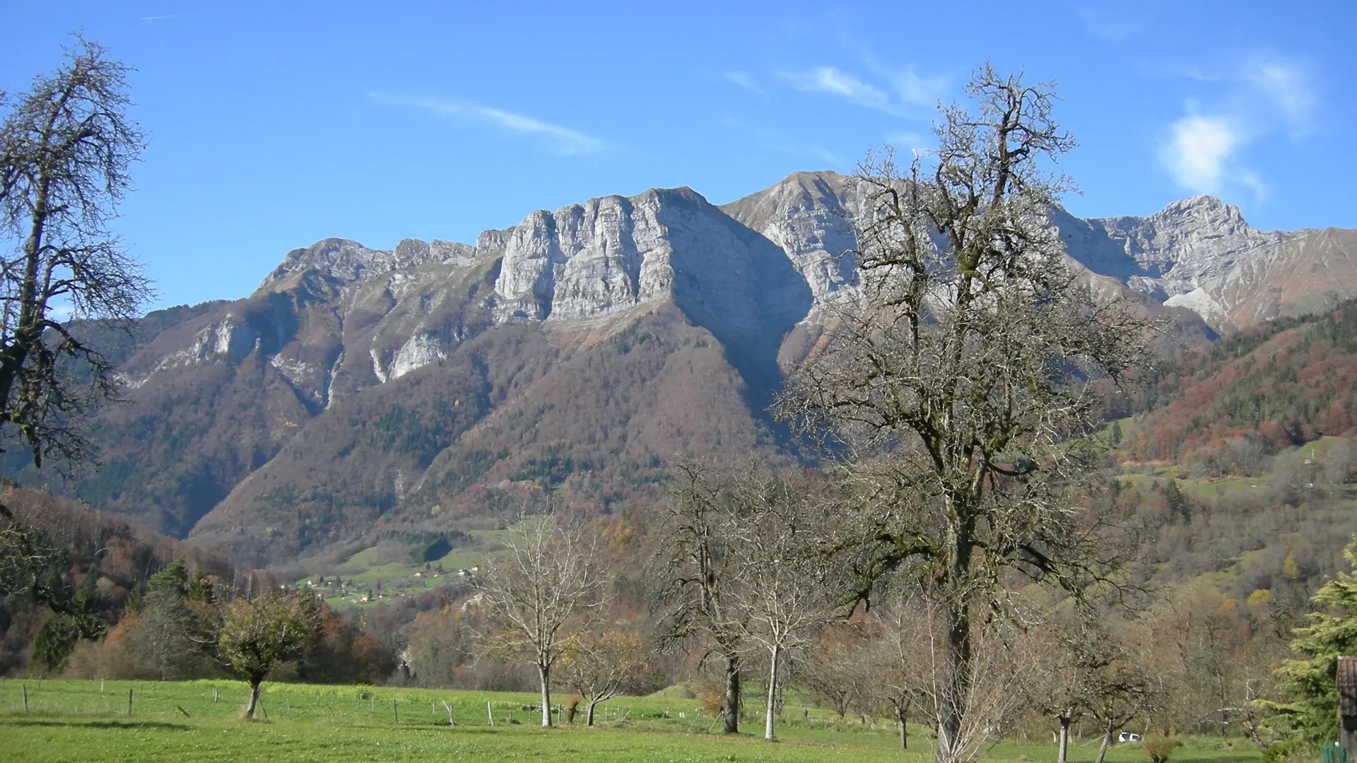 Vue depuis l'Arclosan_ Serraval