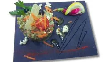 Tendance Bistrot_Le Thor assiette entrée salade