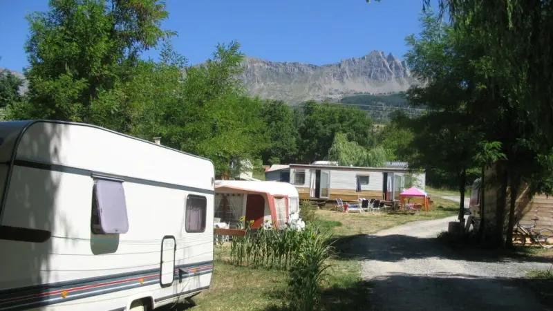 Camping Le Grand Pré CHORGES