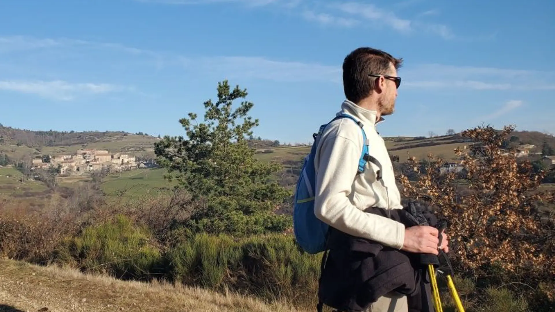 Sentier avec vue sur Toissieu
