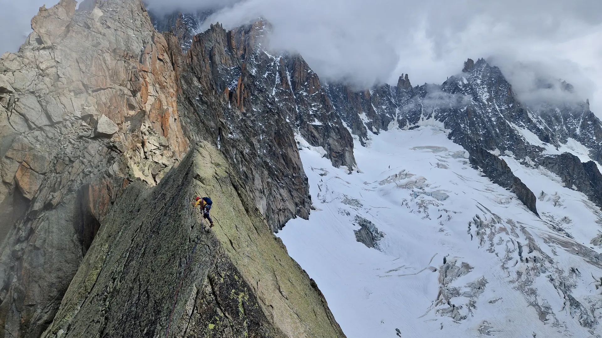 Alpinisme rocheux au cœur du massif du Mont Blanc