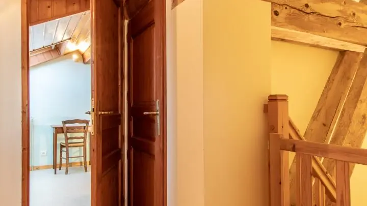 Palier et accès chambre 1