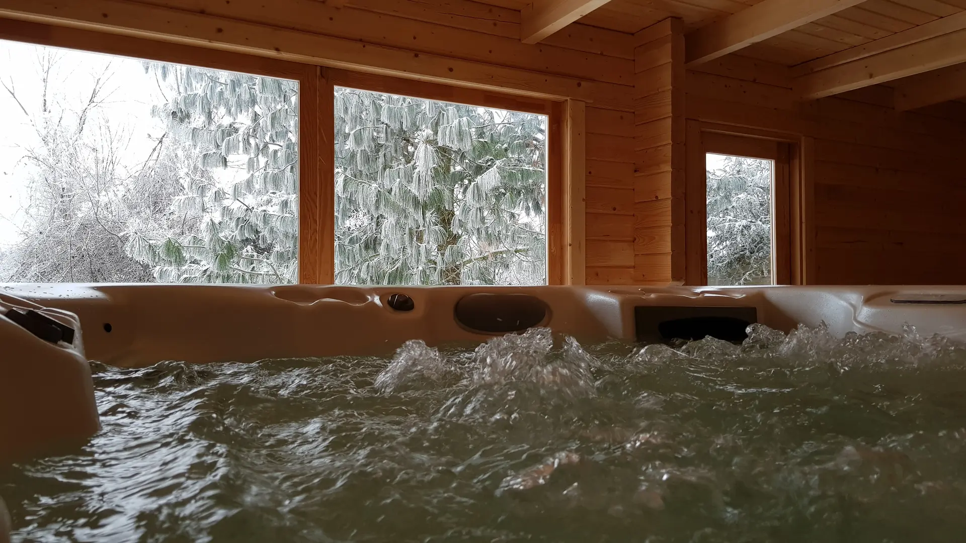 La Grange aux Abeilles - Spa, Sauna, Hammam à Estivareilles