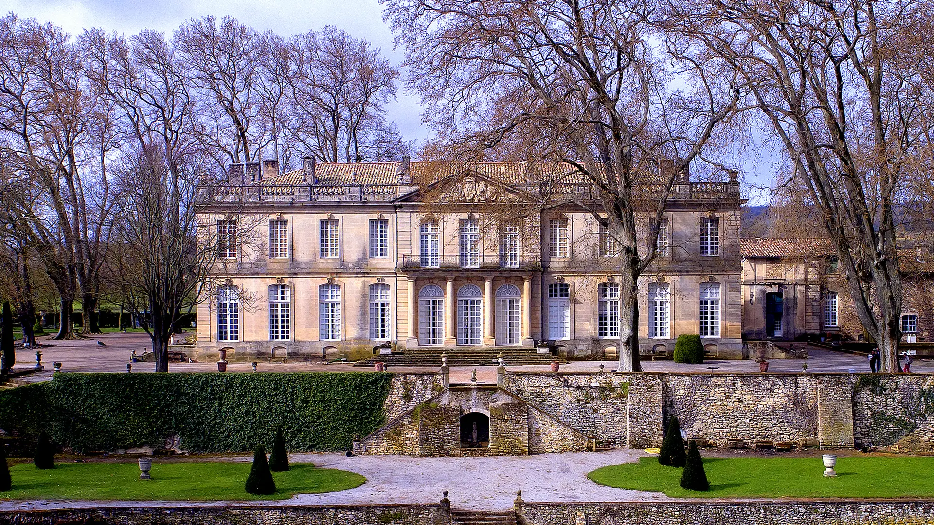 Façade du château de Sauvan