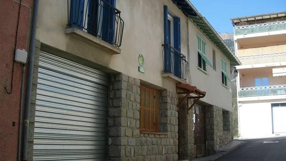 Gîte Les Hirondelles-Garage-Roquebillière-Gîtes de France des Alpes-Maritimes