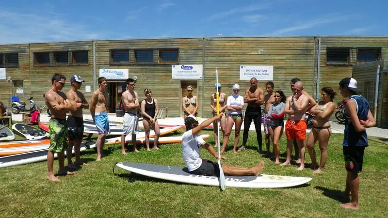 Six Fours Surf Club - Surf et SUP