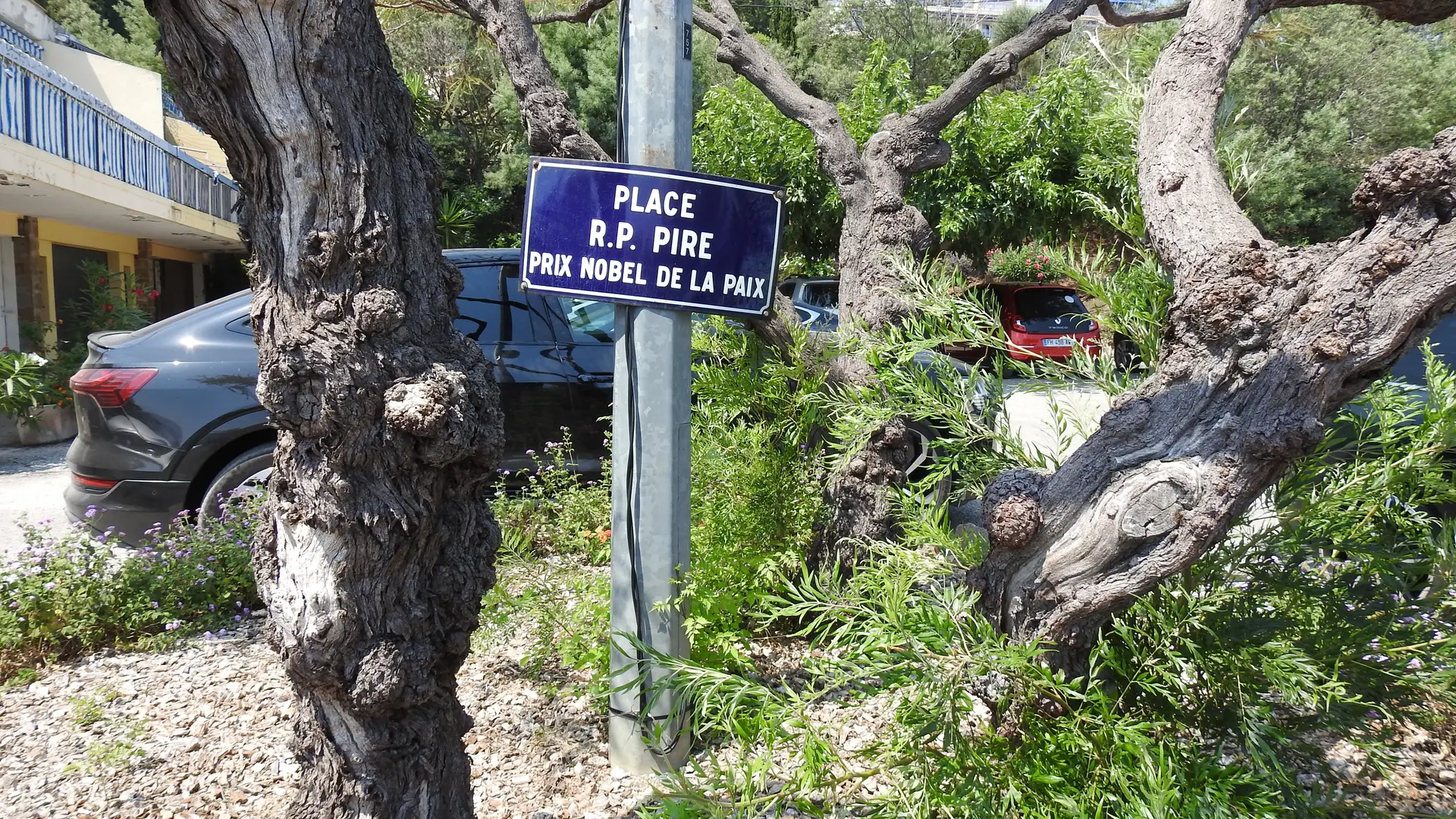 Photo parking Chapelle