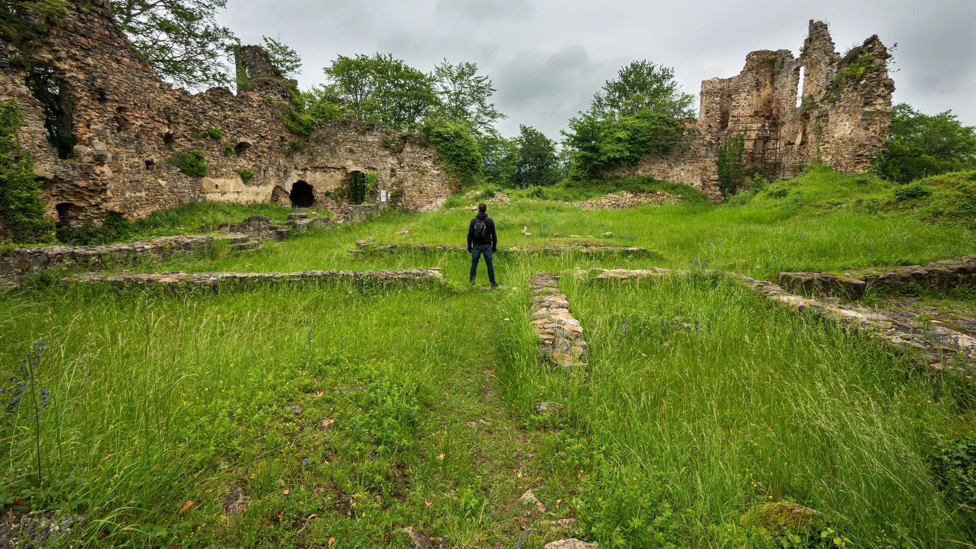 Château de Montgilbert à Ferrières-sur-Sichon