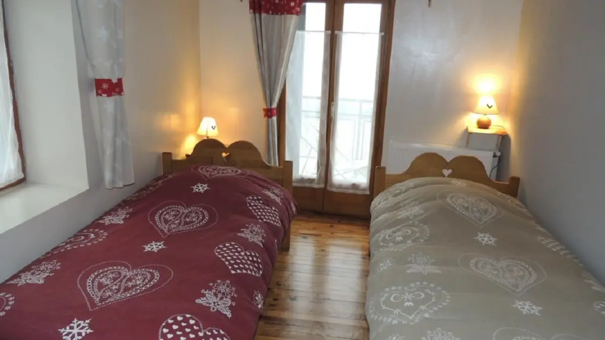 Chambre à deux lits