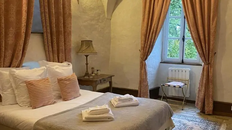 Chambre d'hôtes dans la tour du Château de Montanges : Le Lieu Secret