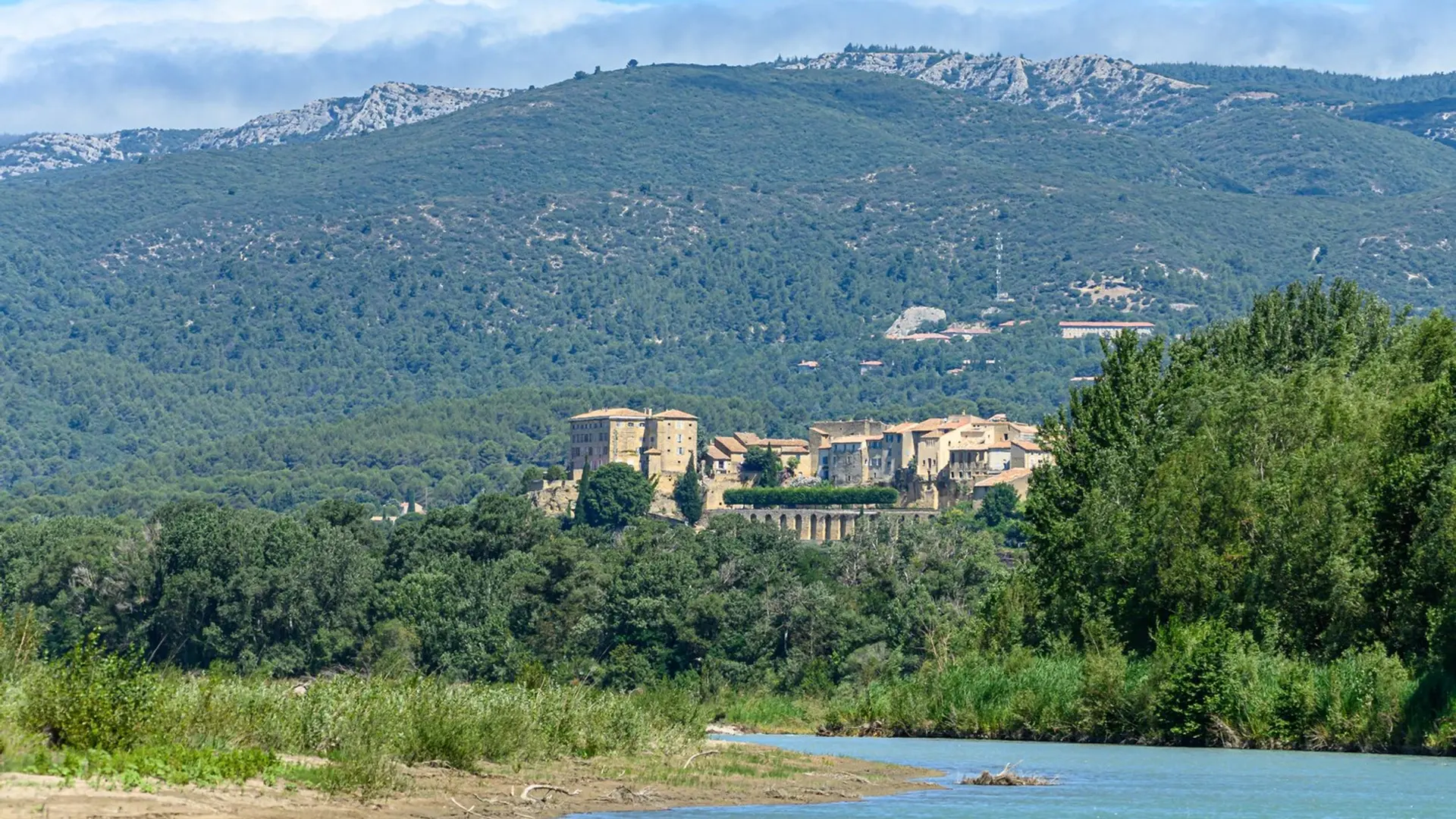 Lauris depuis La Roque