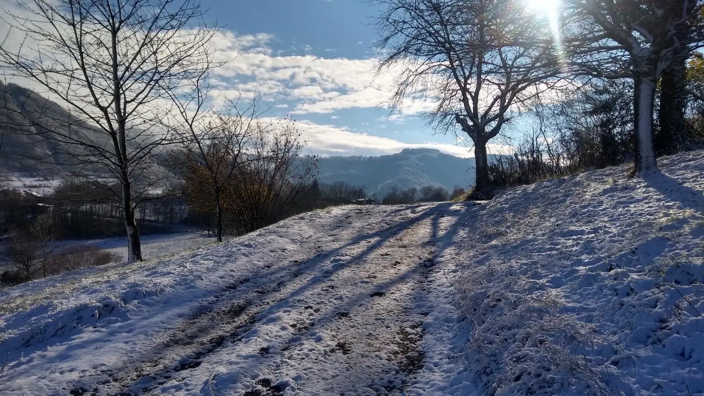 L'hiver près du village. Copyright Pascal Voglimacci