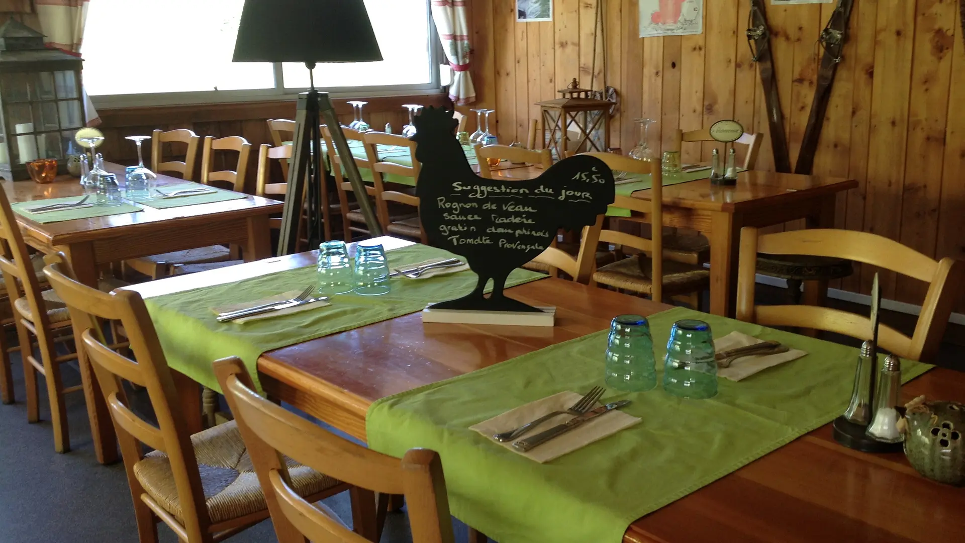 La salle de restaurant - La Grave