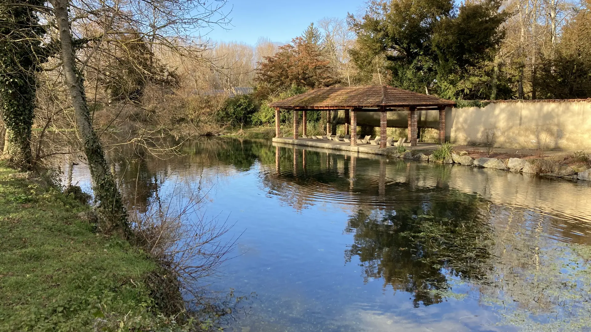 etang Parc des sources à Manthe