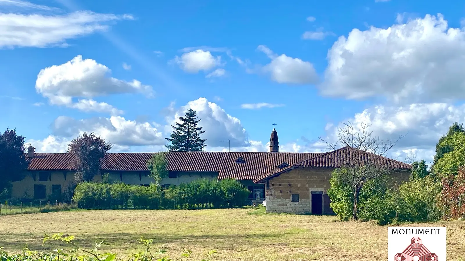 Vue extérieure de la Ferme du Tiret